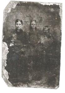 Rebecca Ann (Coppock) Mattox with Lula, Cliff, and Lilly (photo courtesy of Kathy Collins)